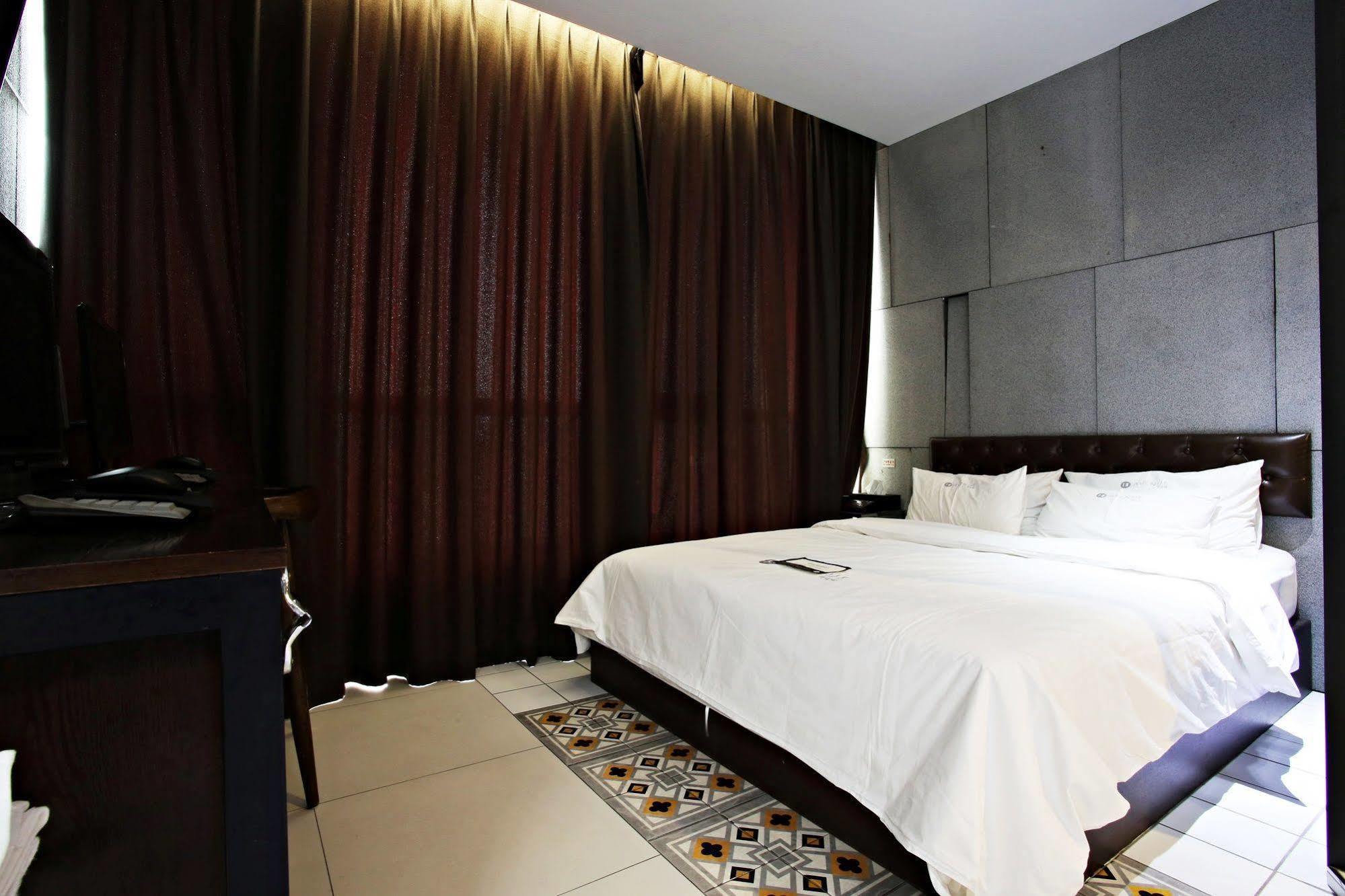 H Avenue Hotel Gangnam Yeoksam Seoul Exterior photo